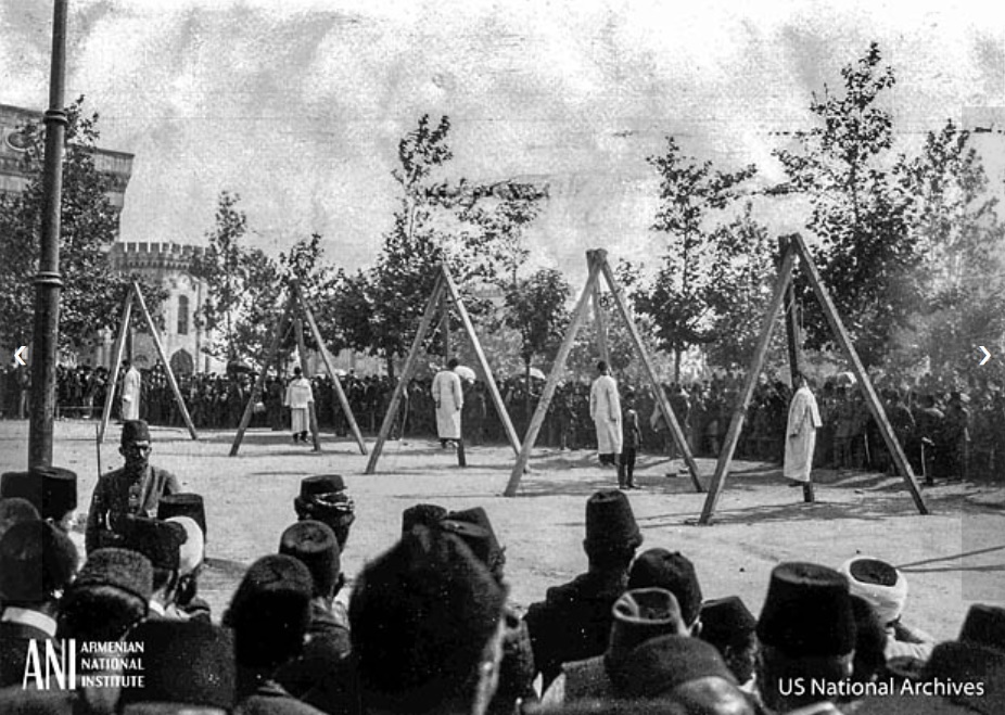 Massive hangings of Armenians in Istanbul, 1915